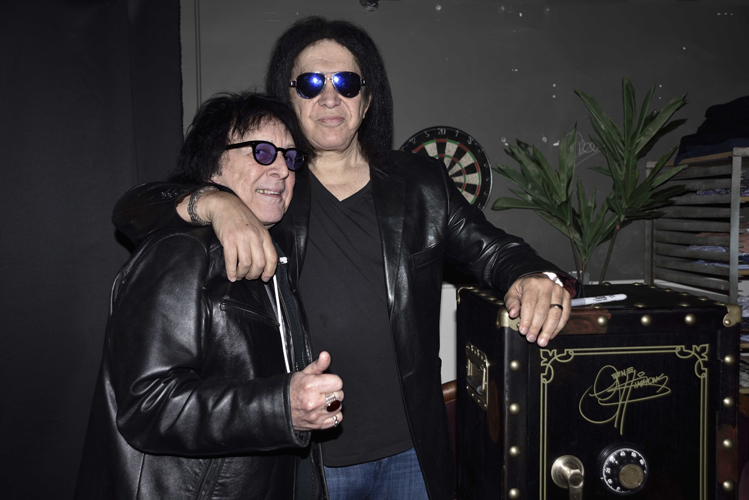 Peter Criss & Gene Simmons - photo by Michael Sherer